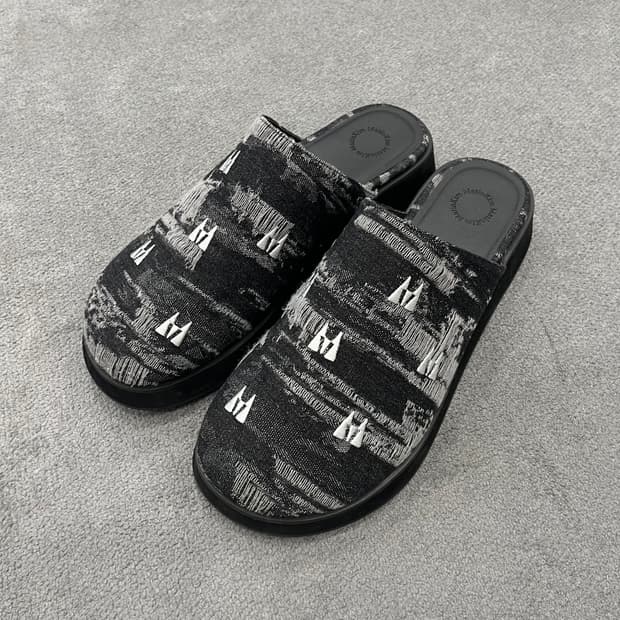 270-280 마뗑킴 마틴 심볼 플랫 뮬 슬리퍼