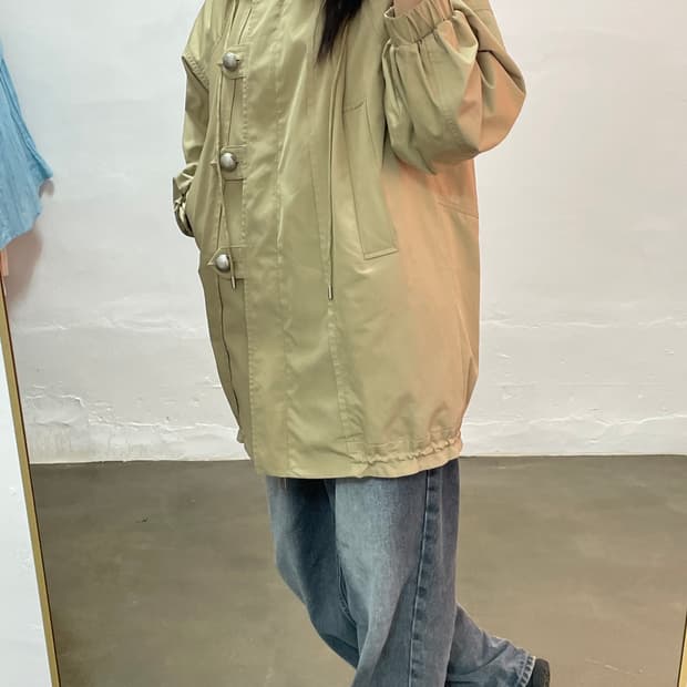 럭키슈에뜨 24년식 바람막이 자켓