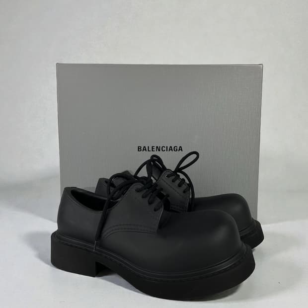 발렌시아가 스테로이드 더비 블랙 41사이즈