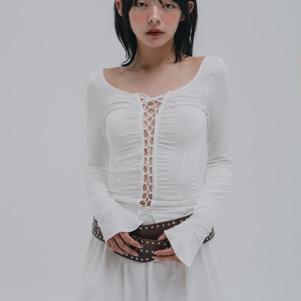 새상품) 드라이로즈 무신사 벨 코르셋 탑 긴팔티