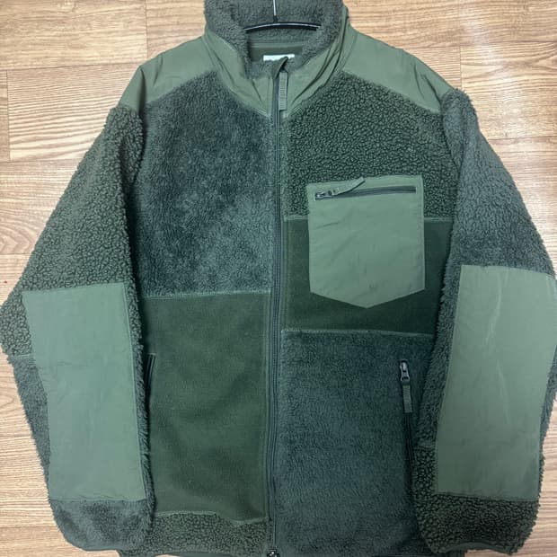 L 유니클로 엔지니어드가먼츠 플리스