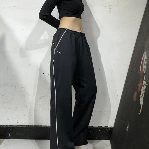 나이키 블랙 화이트 사이드 라인 와이드 추리닝 바지 트레이닝 팬츠 XL