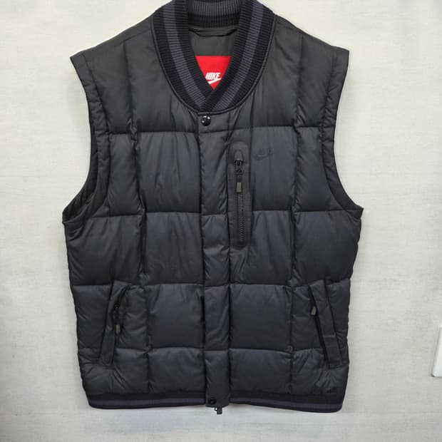 나이키 디펜더 550 다운 패딩 조끼 m