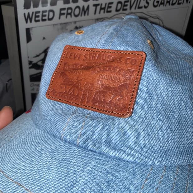 80s 리바이스 가죽 패치 데님 캡
