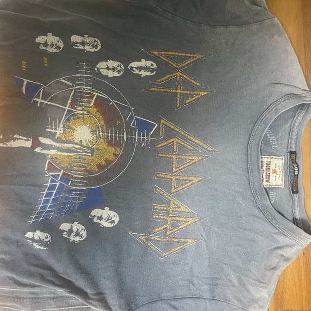 데프레파드 빈티지 티셔츠