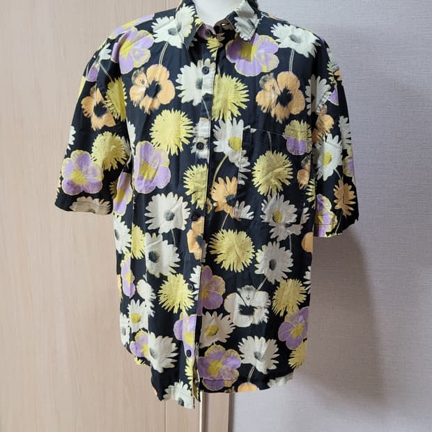 에이치엔엠 H&M 남자 블라워패턴 반팔 셔츠 130 블랙