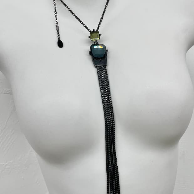 페어리 큐빅 태슬 드롭 네크리스