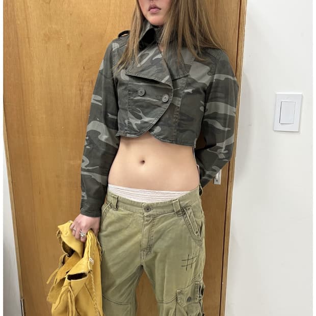 아이디 빈티지 카모크롭 자켓