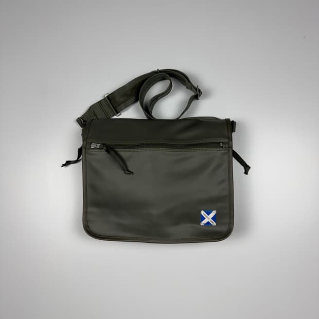 요시다포터 러기지라벨 뉴라이너 메신저백 올리브