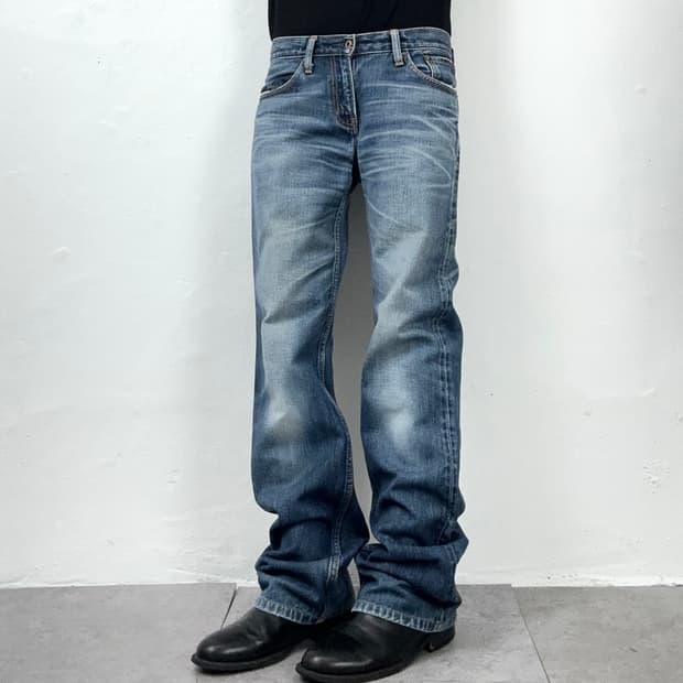 Levi’s 2000s 507 Bootcut Denim Pants