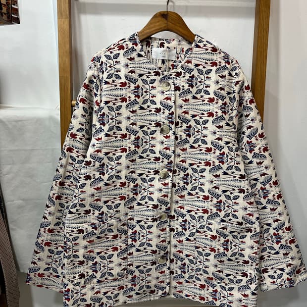 에스닉 자카드 노카라 자켓