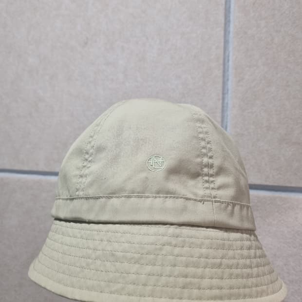 나나미카 윈드 라이트 그린 버킷햇 샘플