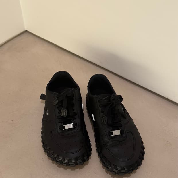Nike x Jacquemus 포스