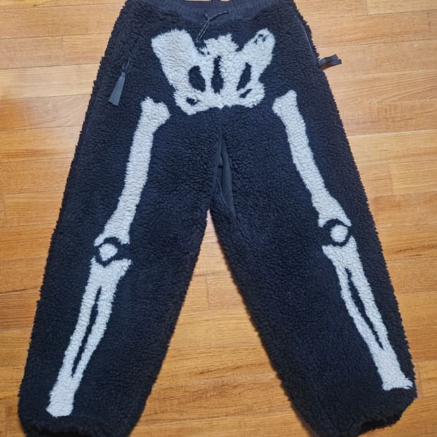 캐피탈 본 보아 플리스 이지 팬츠 블랙