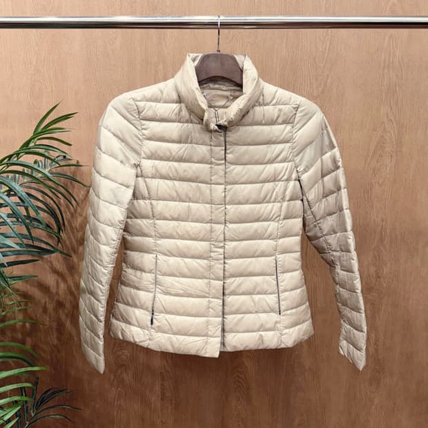 막스마라 위켄드 경량 다운 패딩 자켓 퀄팅 패턴 디테일 라이트 베이지 