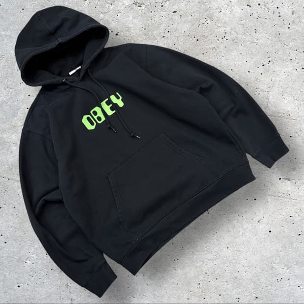 [L] 오베이 OBEY 검정색 후드티 프린팅 B586