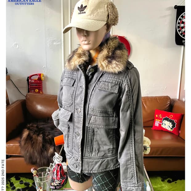 2000s American Eagle Fur Trimming Jacket