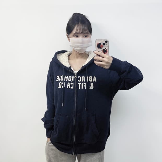 아베크롬비 스펠 로고 양털 후드집업 네이비