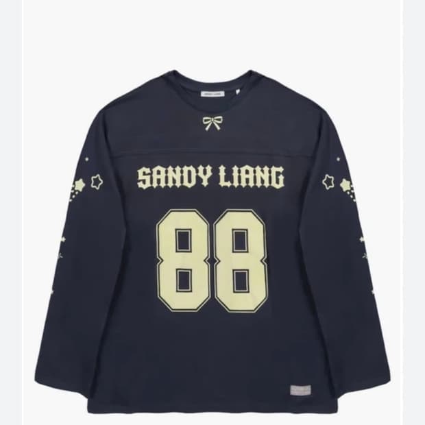 샌디리앙 네이비 롱슬리브 삽니다!