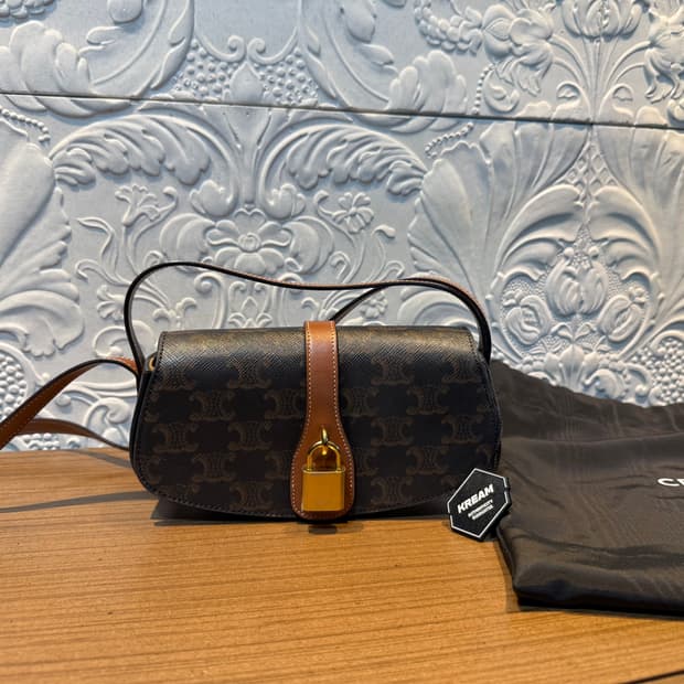 셀린느 타부백 (새상품)