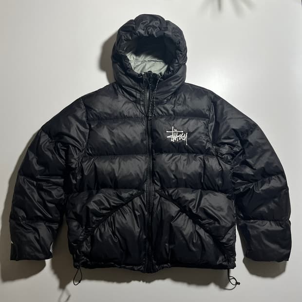 스투시 마이크로 립스탑 다운 파카 블랙