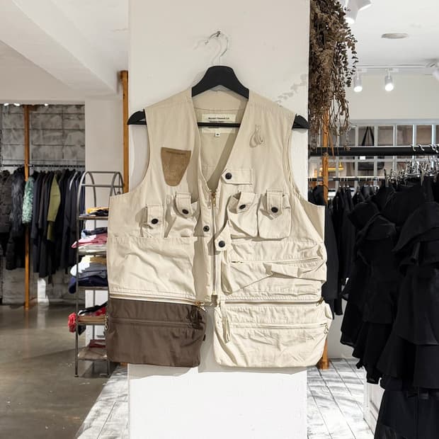 마운틴 리서치 라이트베이지 멀티포켓 피싱 베스트