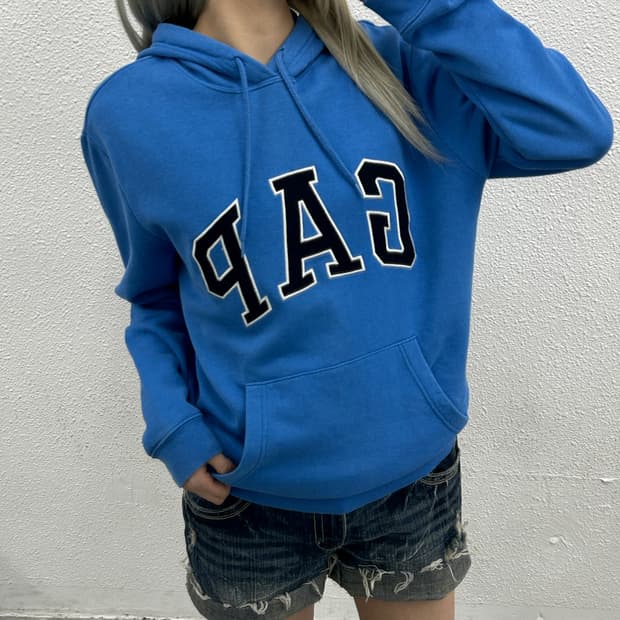 갭 블랙 패치로고 블루 후드 S