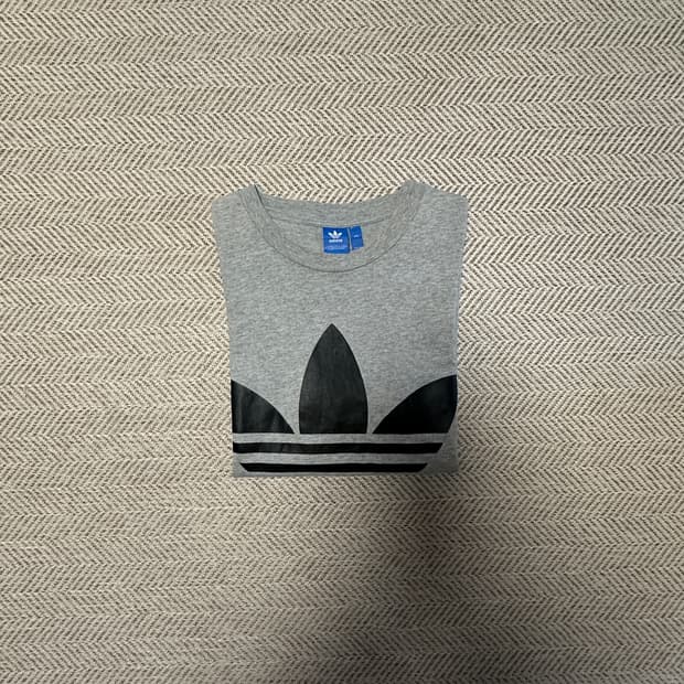 ADIDAS originals t-shirt