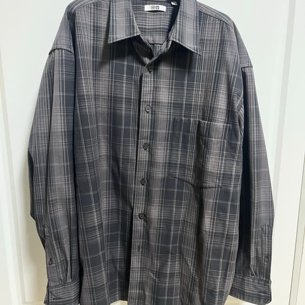유니클로u 22fw 플란넬 오버사이즈 체크셔츠 다크그레이 xl