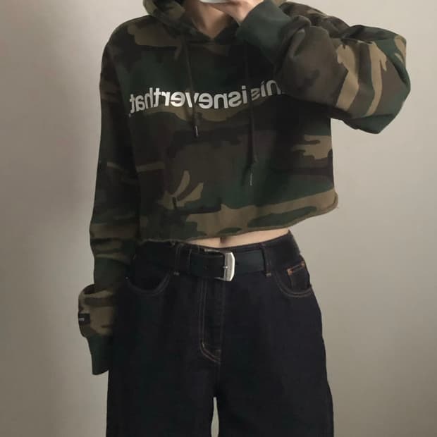 디스이즈네버댓 카모 크롭 후드티