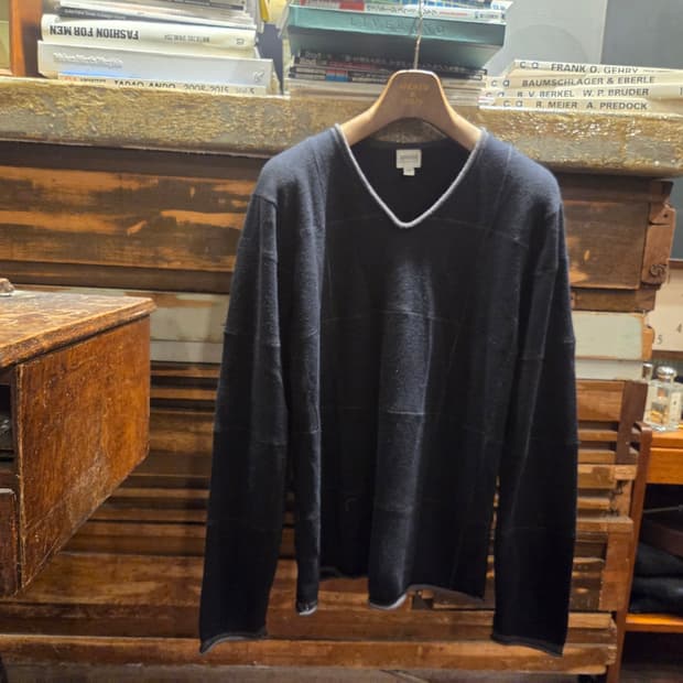 아르마니 꼴리지오니 니트