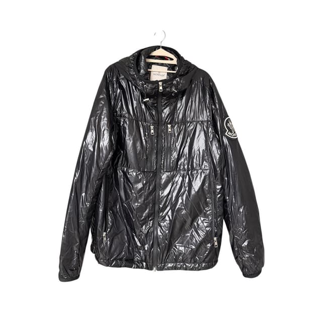 몽클레어 지니어스 라인 남성 블랙 경량패딩 자켓