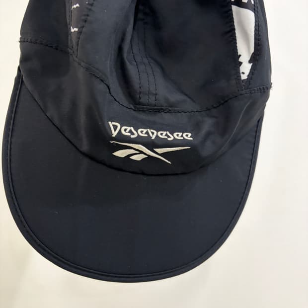 리복 예스아이씨 콜라보 러닝캡