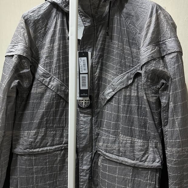 스톤아일랜드 리플렉티브 그리드 자켓 21ss 새상품