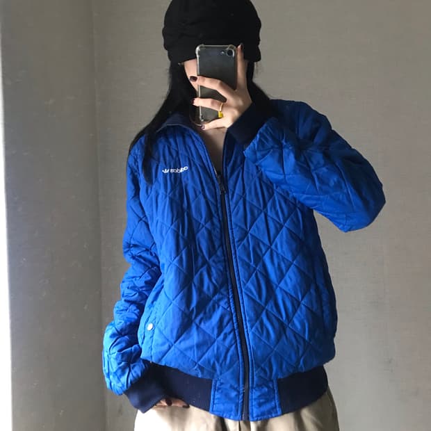 아디다스 블루 퀄팅 패딩
