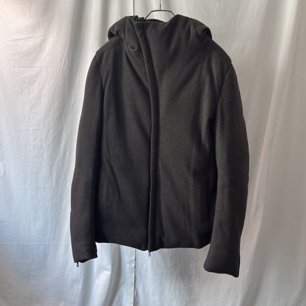 Attachment 후디드 다운 자켓