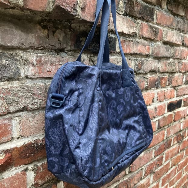 LeSportsac 페이즐리 나일론 토트백