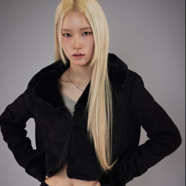 애즈온 CROPPED MUSTANG JAC KET 크롭 무스탕 자켓