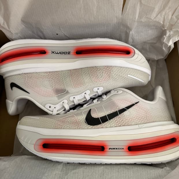 나이키 보메로 프리미엄 270