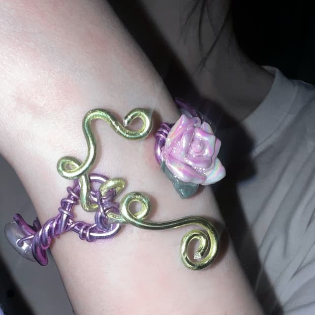 ཻུ۪۪۪۫ rose garden bracelet ꩓