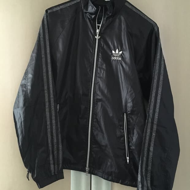 일본빈티지 희귀 유광 블랙 바람막이