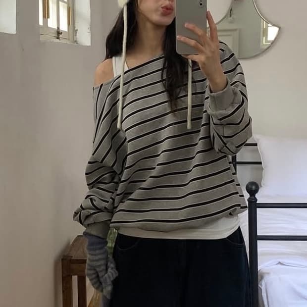 릿킴 하프숄더 스웻셔츠 소라색