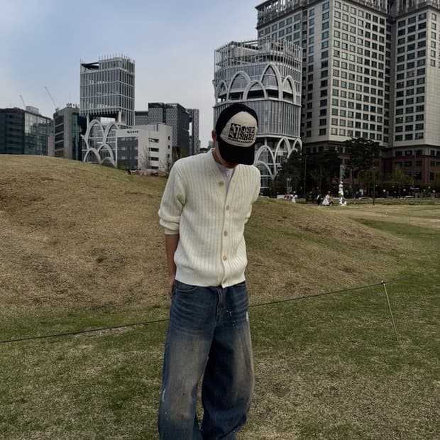 에센코어 가디건