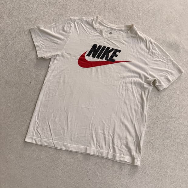 L 나이키 빅로고 반팔 티 0708T2