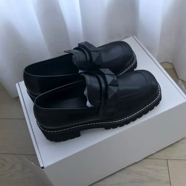 (새상품) 슈콤마보니 Polygon loafer 245