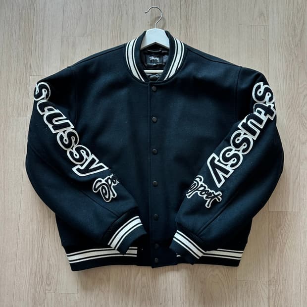 스투시 스포츠 바시티