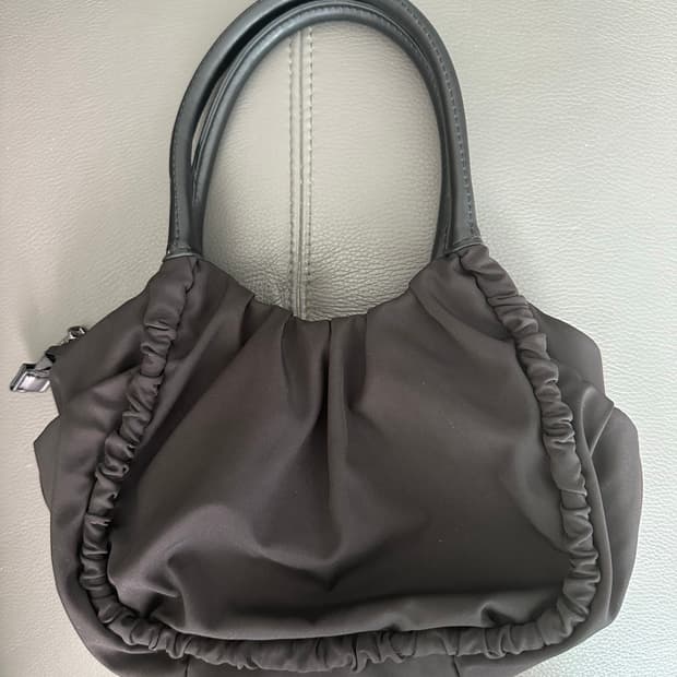 Ysaccs 요지야마모토 나일론 셔링 백 yohji yamamoto