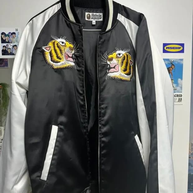 베이프 자켓 스카쟌