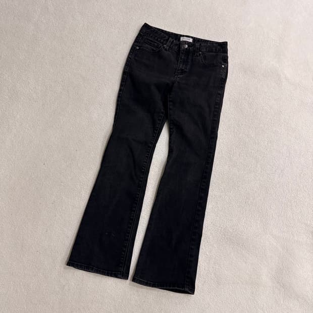 25 게스 부츠컷 블랙 데님팬츠 0708T2