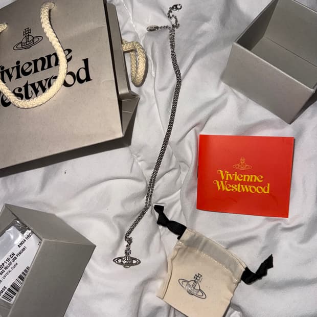 비비안웨스트우드 미니 바스 릴리프 목걸이 정품 